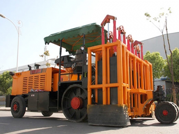 多錘頭破碎機TR400