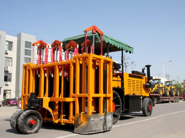 多錘頭破碎機TR400